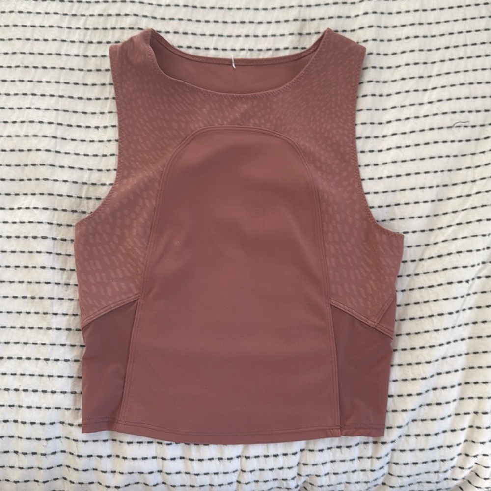 Lululemon crop top